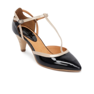 Enroute Women Black Heels