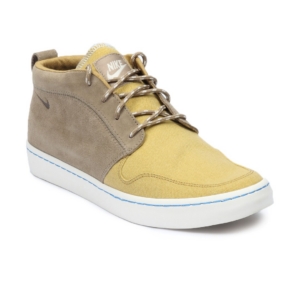 Nike Men Wardour Chukka Yellow Casual Shoes