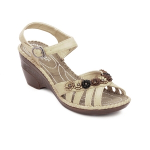 Cobblerz Women Beige Sandals