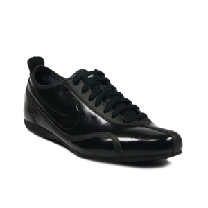 Nike Women Iza Black Shoe