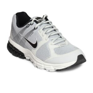 Nike Men Grey & White Sports Shoes