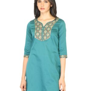 Aurelia Women Solid Green Kurta