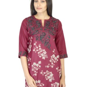 Aneri Women Maroon Embroidery Kurta