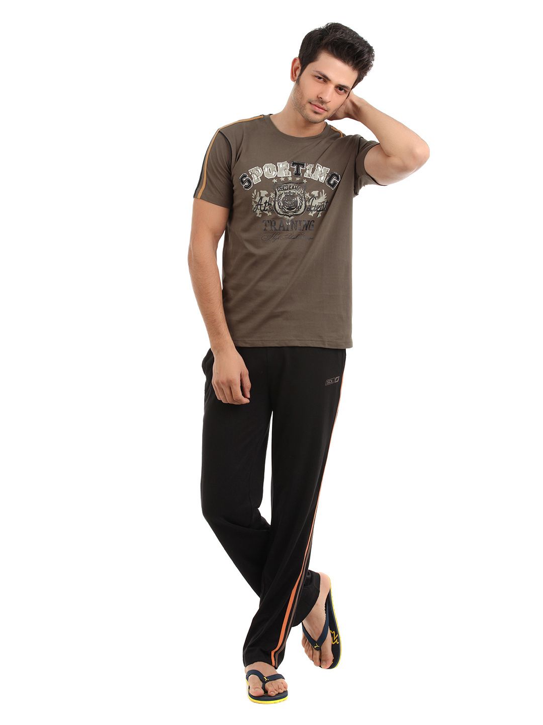SDL by Sweet Dreams Men Brown Pyjama Set