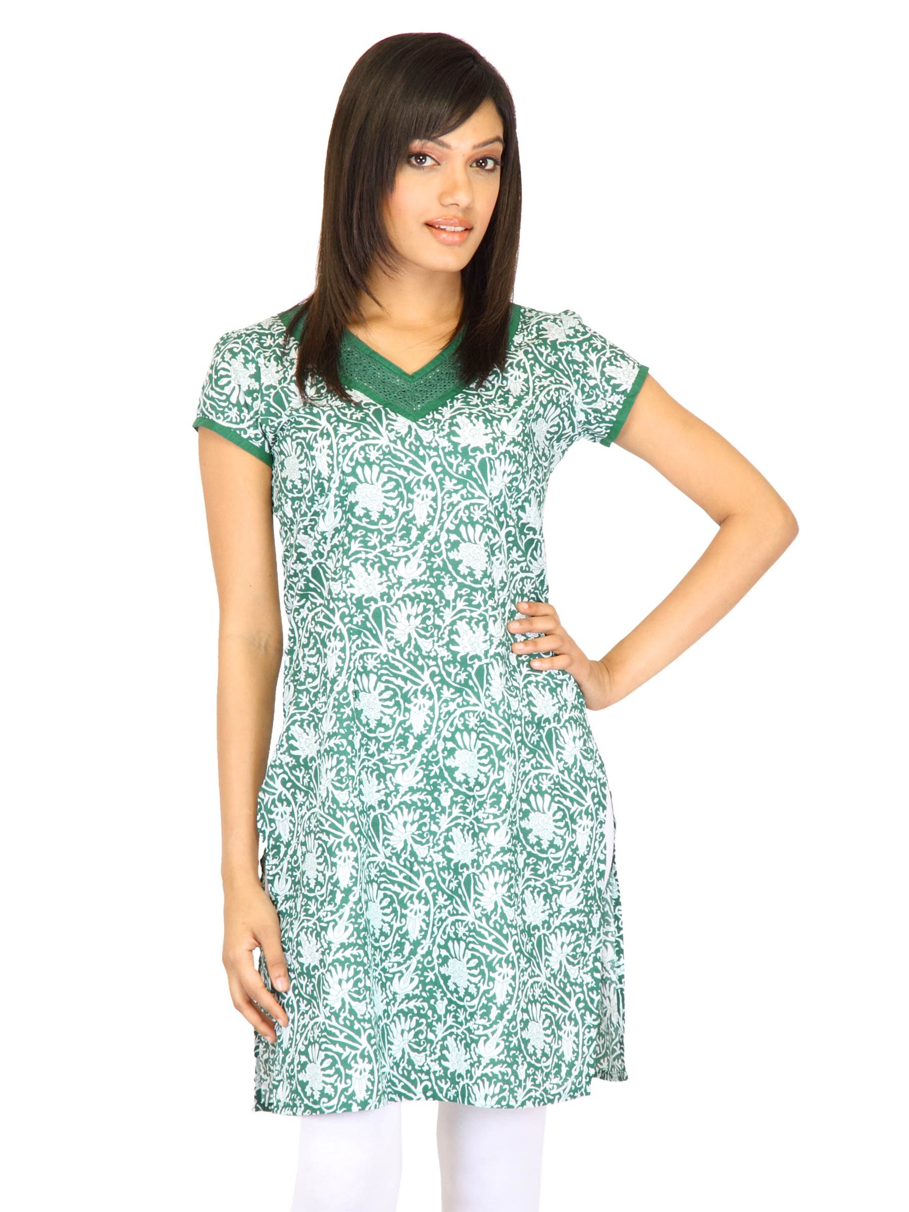 Vishudh Women Green Printed Kurta